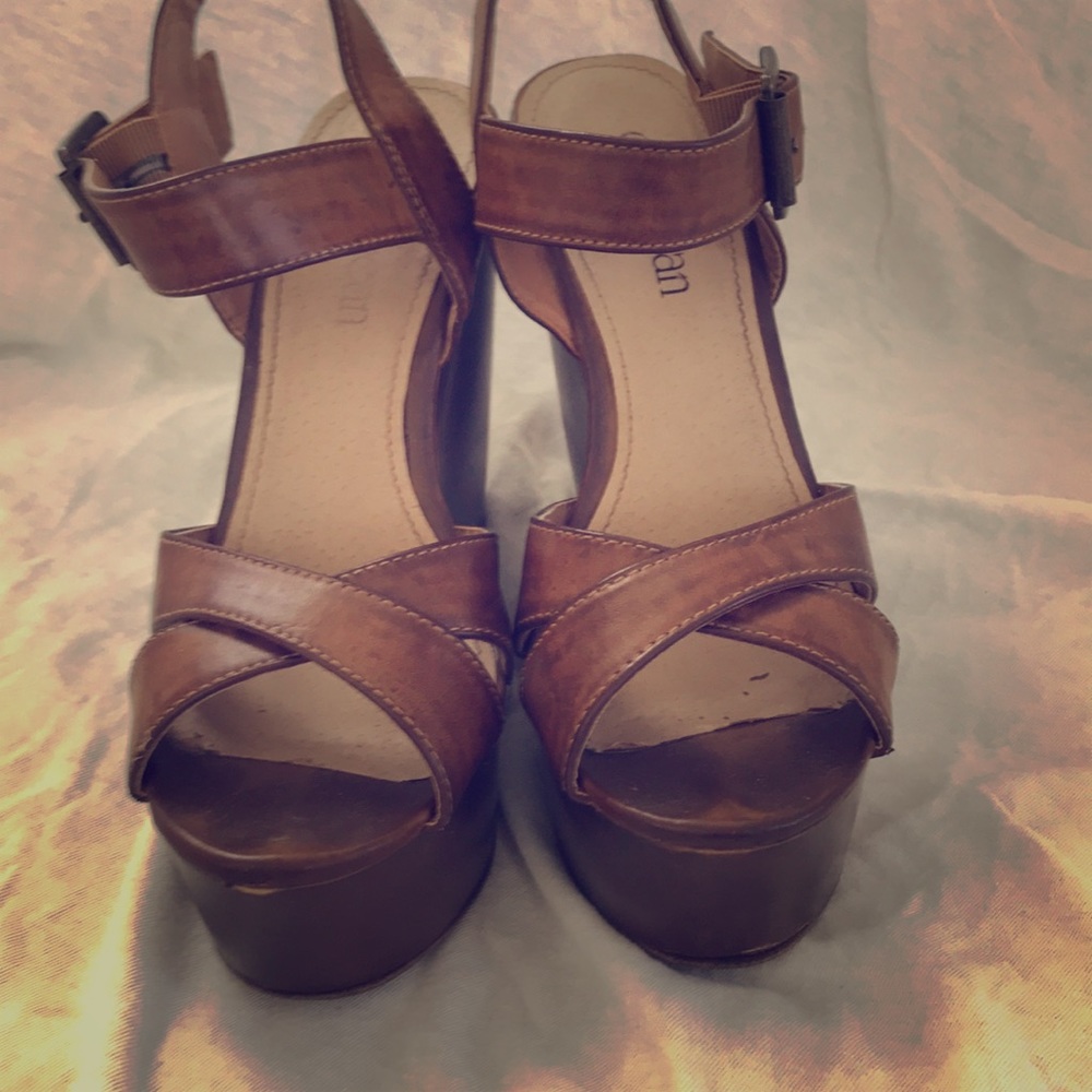 70s inspired platform wedges